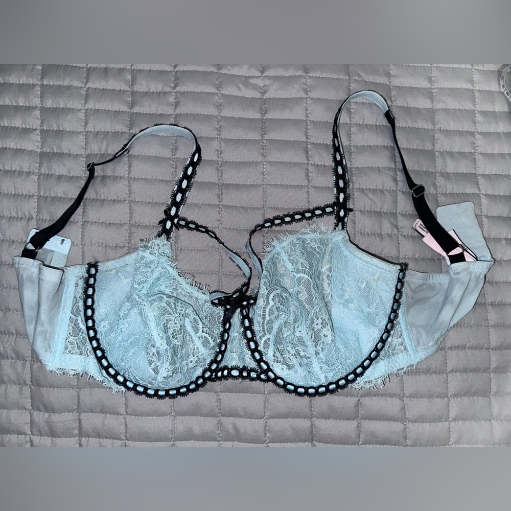 Victoria's Secret Lace Bra - Light Blue and Black